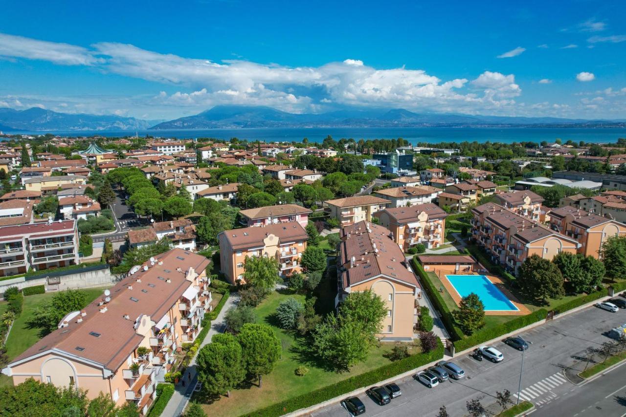 Radi Appartament - Gardacase Net Sirmione Exterior foto